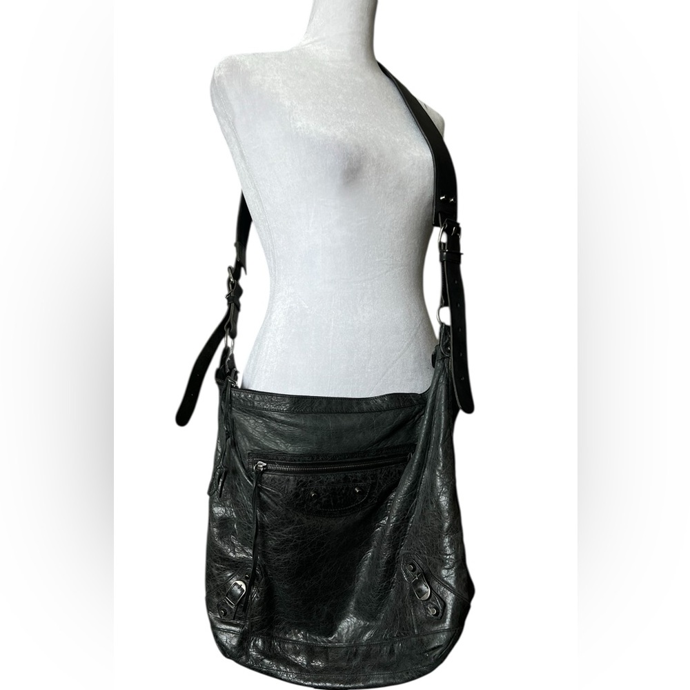 Balenciaga black Arena Classic Cross day messanger bag